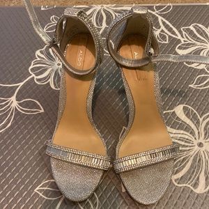 Aldo metallic silver blink blink for night dress and party
